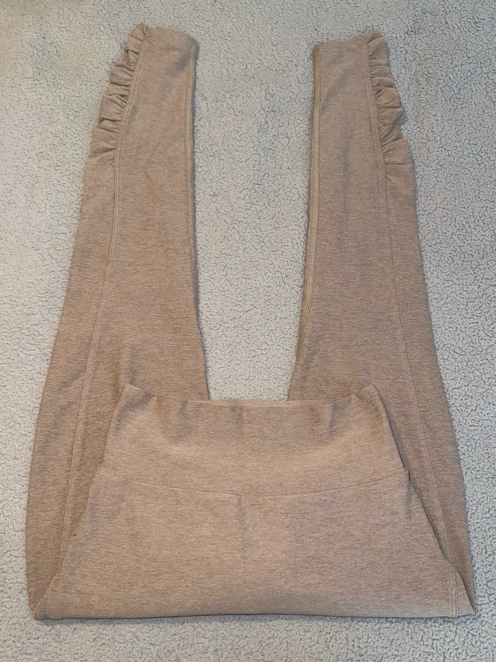 NWOT Bombshell Sportswear Built Leggings